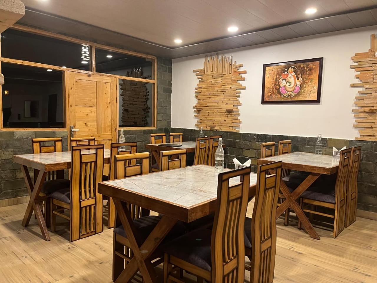 Trimounts-A Boutique Hotel & Wellnes Center In Tirthan Valley Banjār 外观 照片