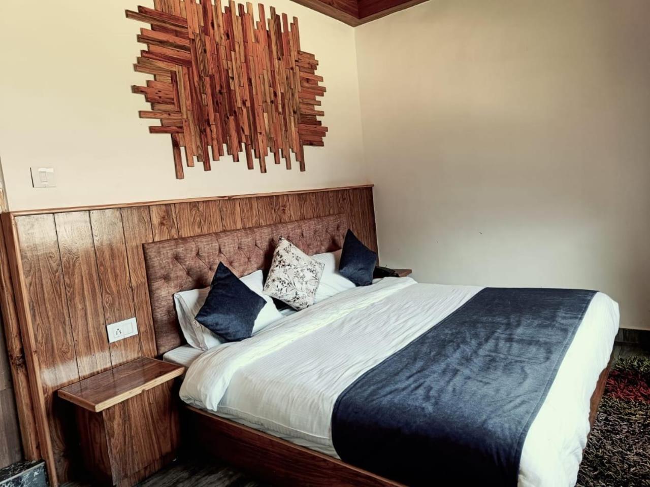 Trimounts-A Boutique Hotel & Wellnes Center In Tirthan Valley Banjār 外观 照片