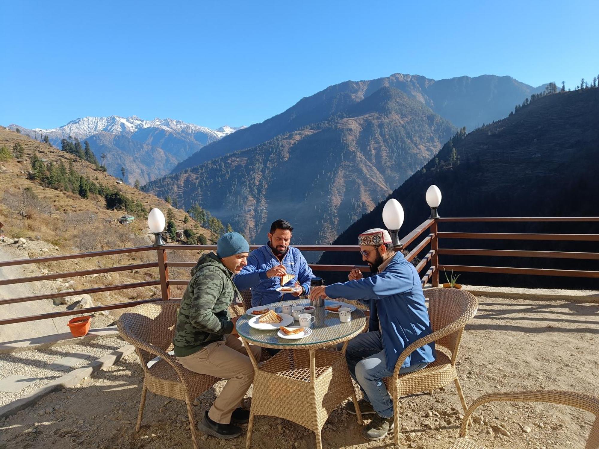 Trimounts-A Boutique Hotel & Wellnes Center In Tirthan Valley Banjār 外观 照片